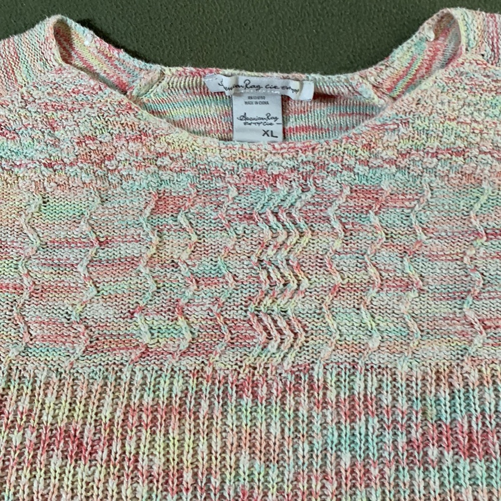 American Rag fringed. Multi-color. Size XL. Chest approx 20 inches - Picture 7 of 8